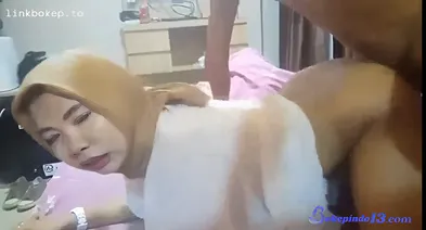 Jilbab Tante Dibuat Enak Sama Om